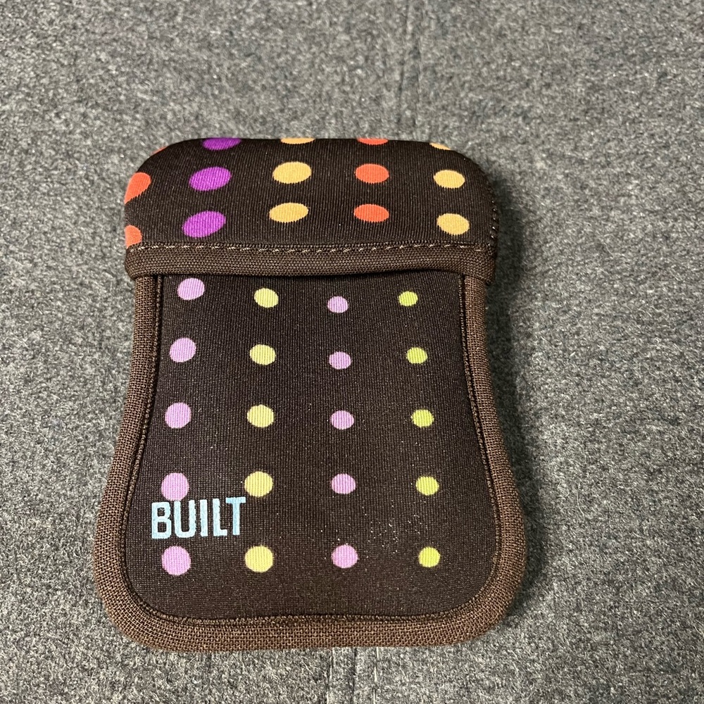 Neoprene case from BUILT